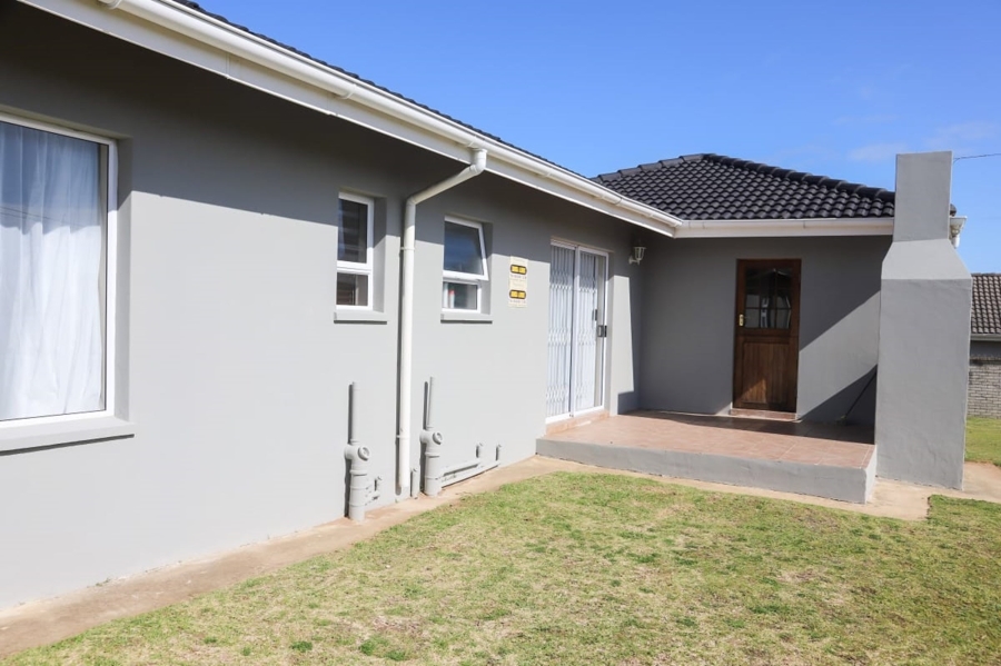 3 Bedroom Property for Sale in Gonubie Eastern Cape